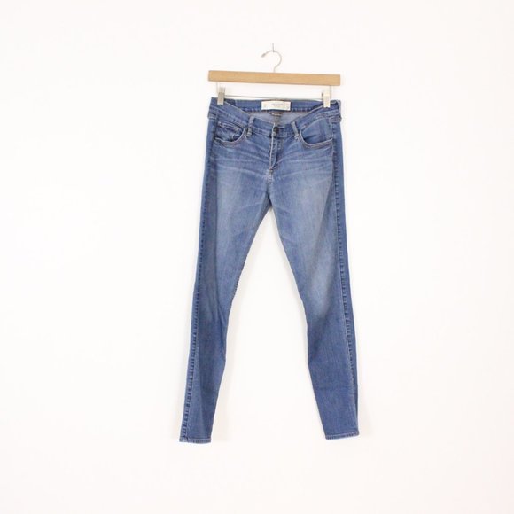 *Abercrombie & Fitch Medium Wash Mid Rise Skinny Jean - Picture 3 of 7